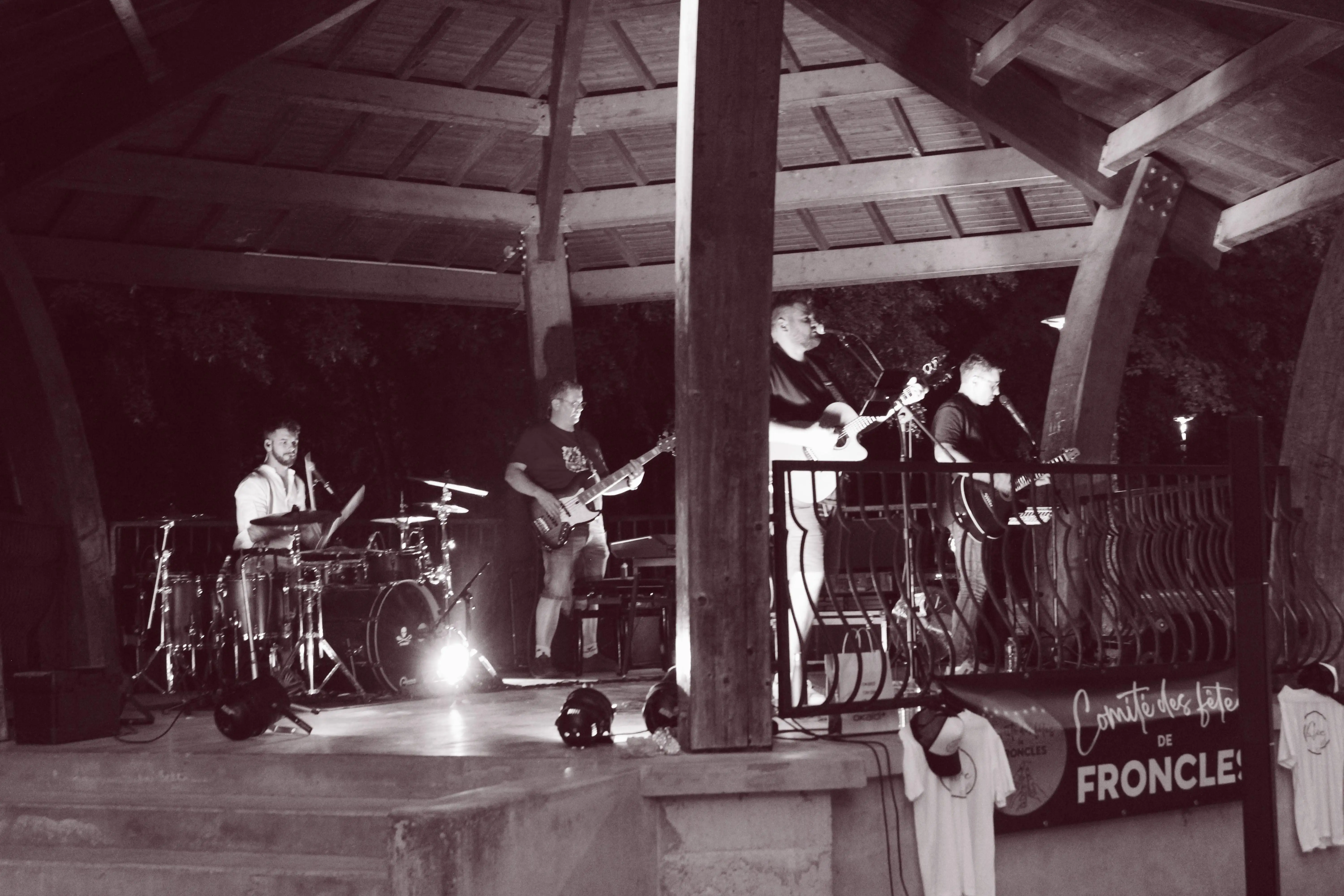 ALIVE Acoustic Band - Photo de concert 26
