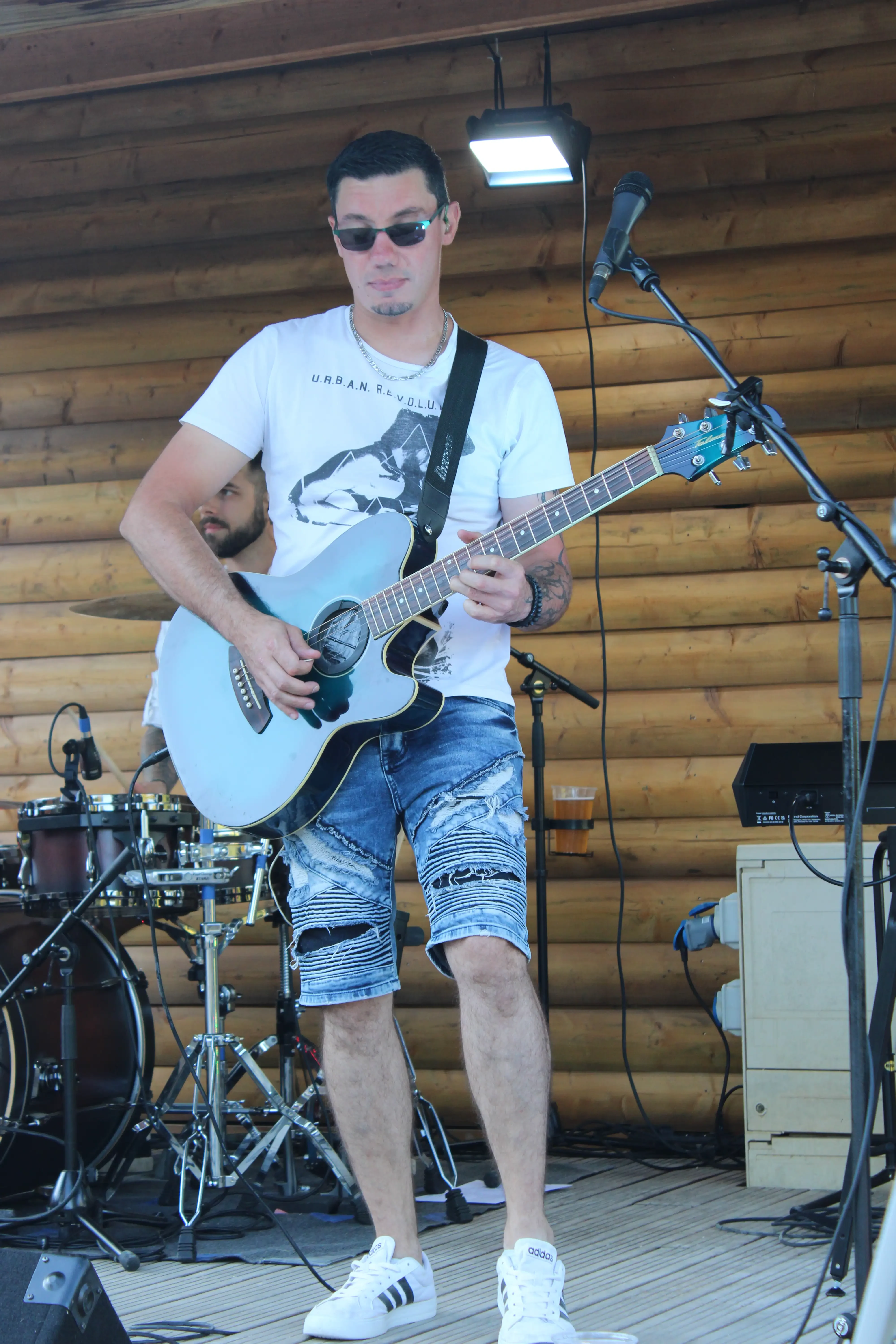ALIVE Acoustic Band - Photo de concert 21