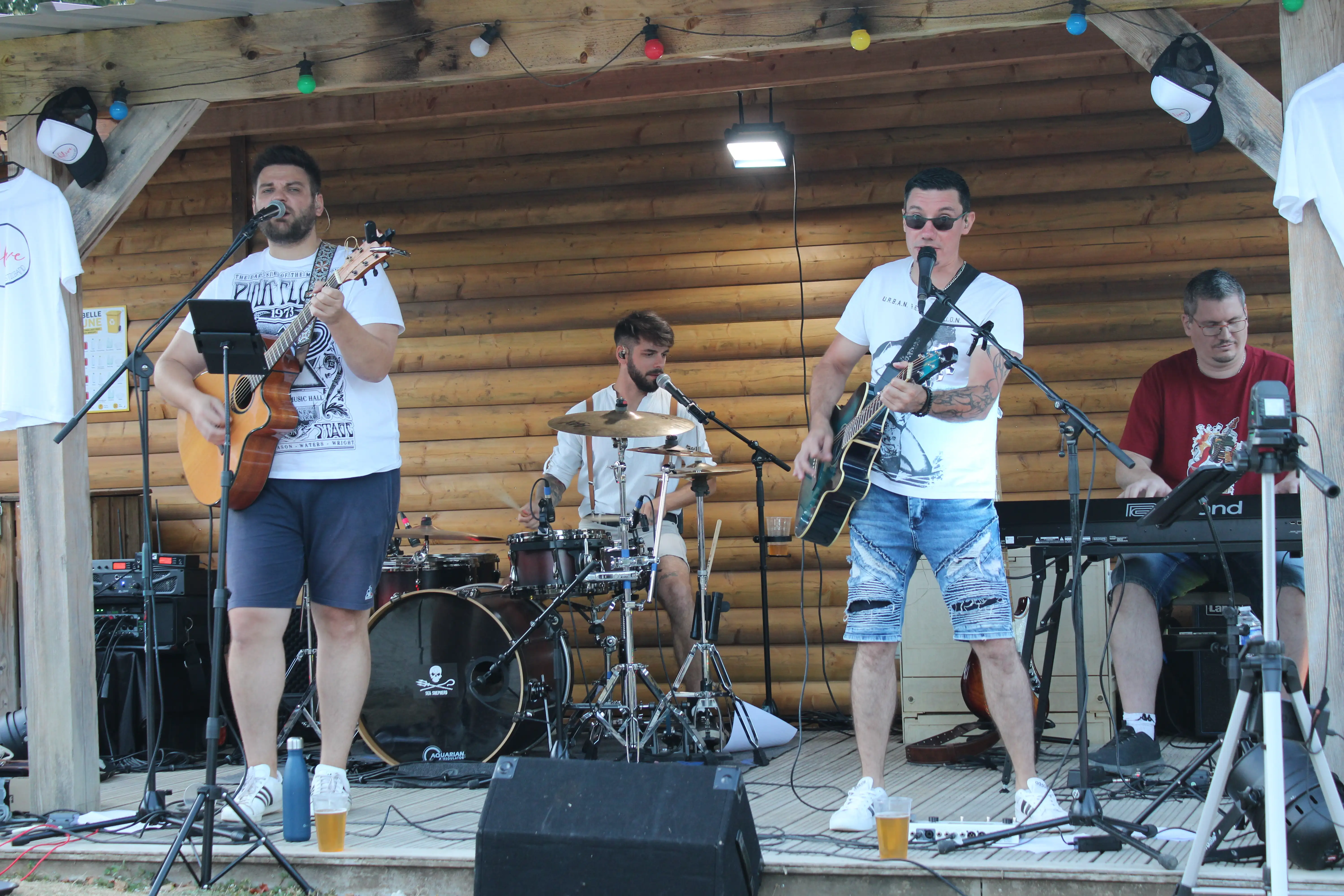 ALIVE Acoustic Band - Photo de concert 14
